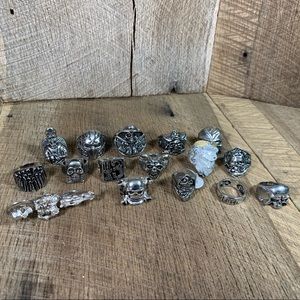 Lot of Silver Tone Skull & Misc Rings